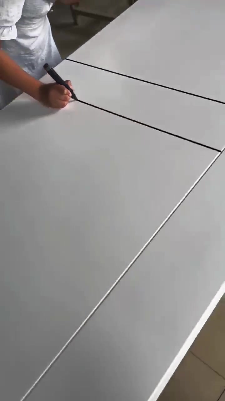 Black Line Effect on PVC Foil